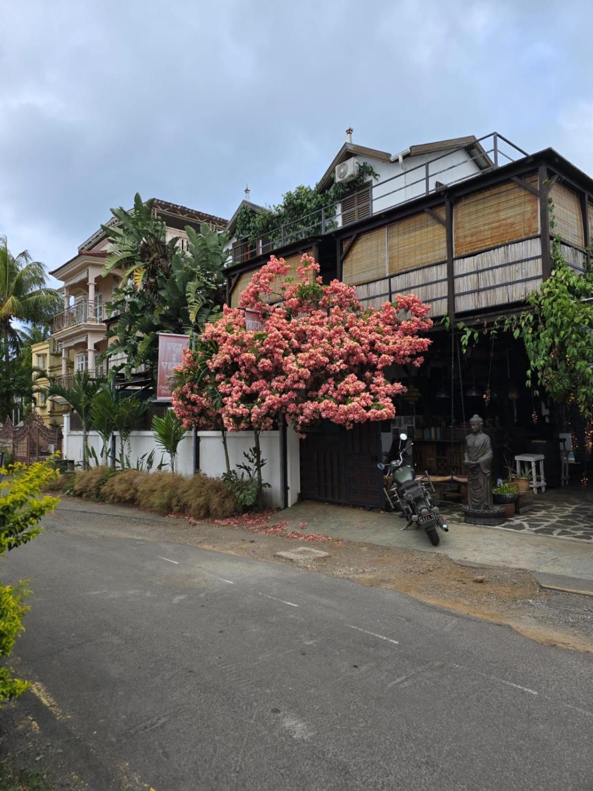 Sannyasa Wellness And Spa Trou aux Biches Dış mekan fotoğraf